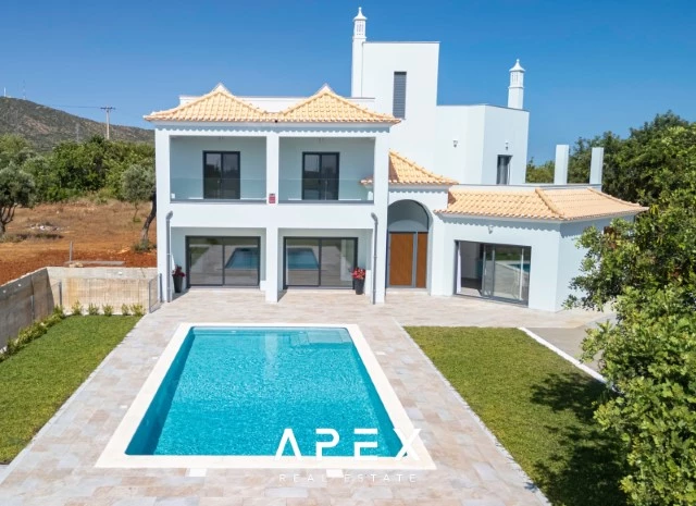 Large brand new Long Term Rental Four Bedroom Villa on a 8200m2 plot