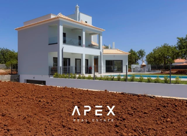 Large brand new Long Term Rental Four Bedroom Villa on a 8200m2 plot