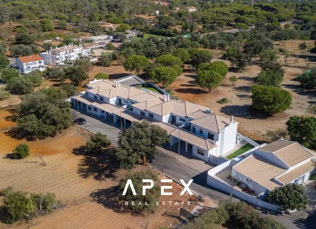 Four Bedroom Condominium end terrace villa