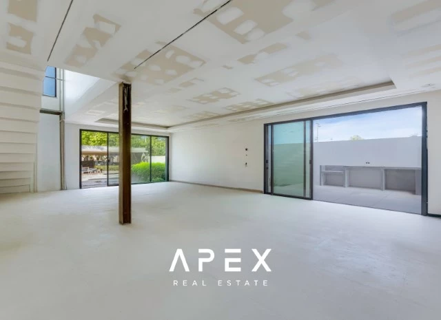 Experience the Height of Luxury with our Modern Smart Home 4 Bedroom, 4 Bathroom Villa in Vilamoura