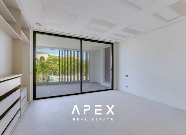 Experience the Height of Luxury with our Modern Smart Home 4 Bedroom, 4 Bathroom Villa in Vilamoura