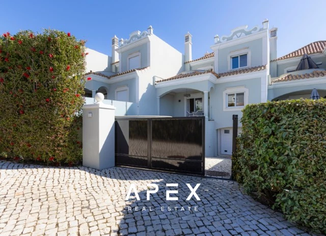 Four Bedroom Townhouse Crest