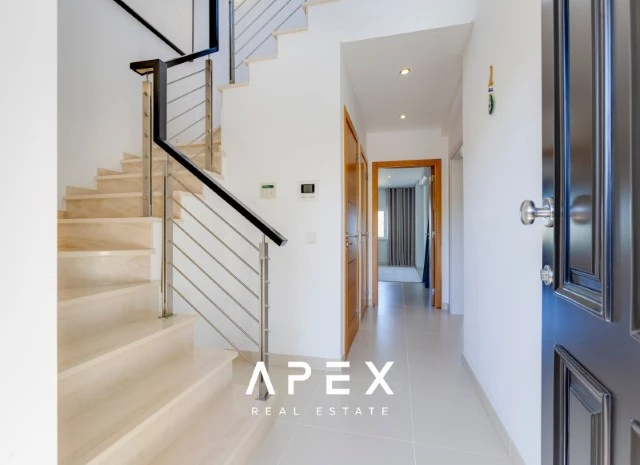 Four Bedroom Townhouse Crest