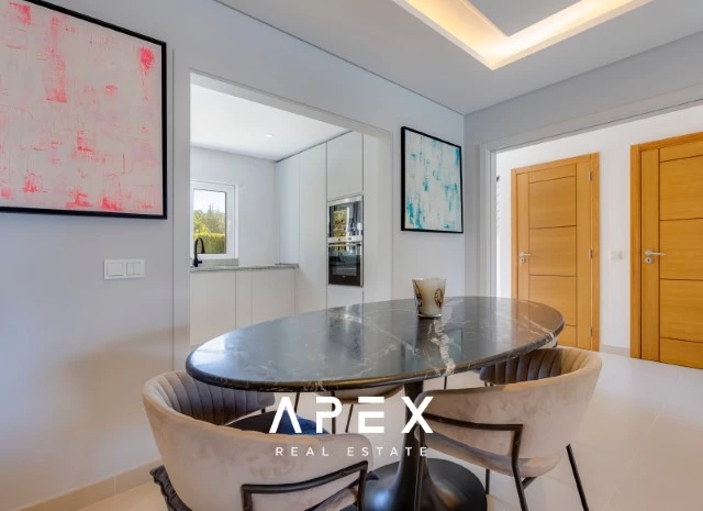 Four Bedroom Townhouse Crest