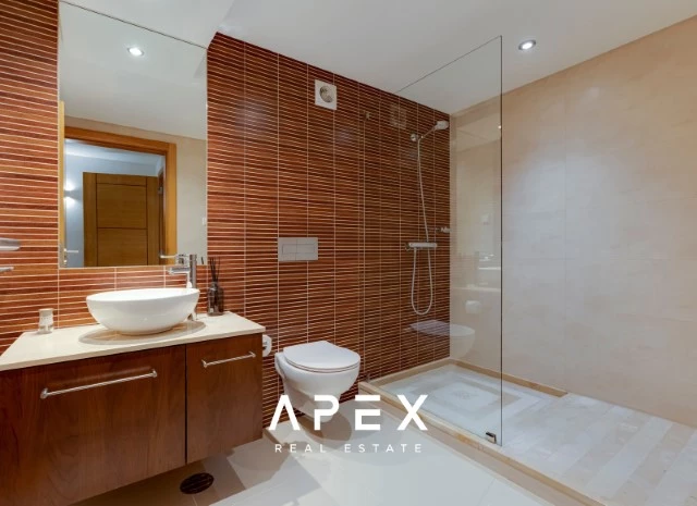 Four Bedroom Townhouse Crest