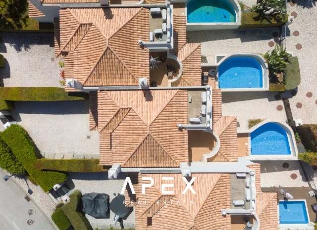 Four Bedroom Townhouse Crest