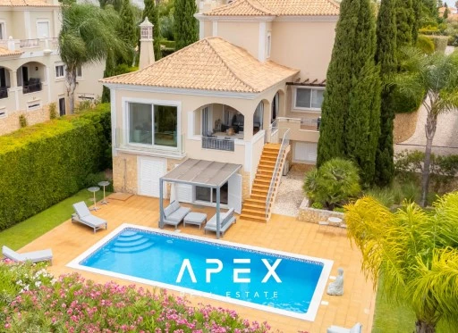 Luxurious Five-Bedroom Villa with Stunning Sea View