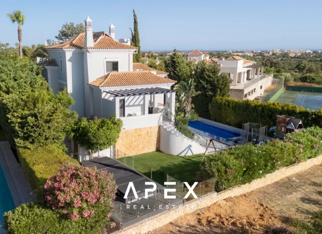 Luxurious Five-Bedroom Villa with Stunning Sea View