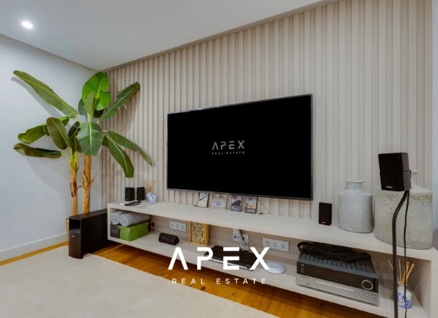 Exclusive 3 Bedroom Villa Boasting Breathtaking Ocean Views