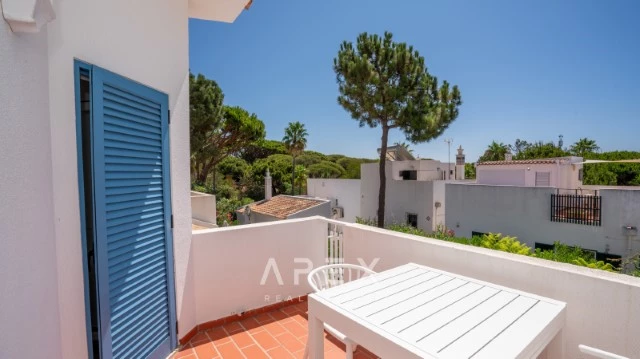 Beach 3 Bedroom Townhouse in Vale do Lobo 2 minutes to the beach