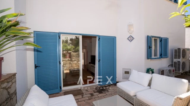Beach 3 Bedroom Townhouse in Vale do Lobo 2 minutes to the beach
