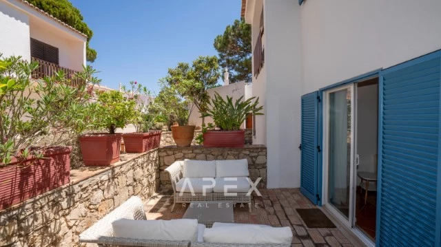 Beach 3 Bedroom Townhouse in Vale do Lobo 2 minutes to the beach