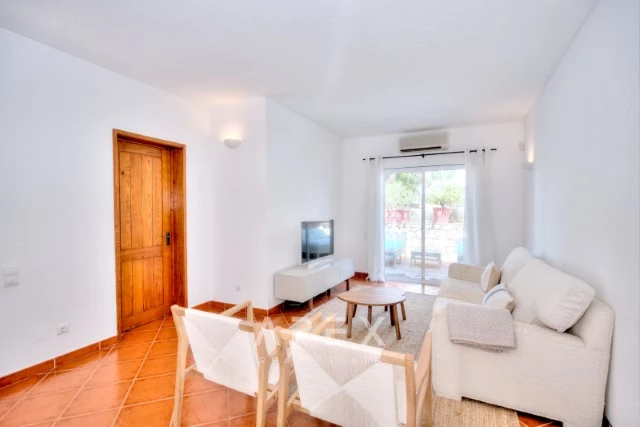 Beach 3 Bedroom Townhouse in Vale do Lobo 2 minutes to the beach