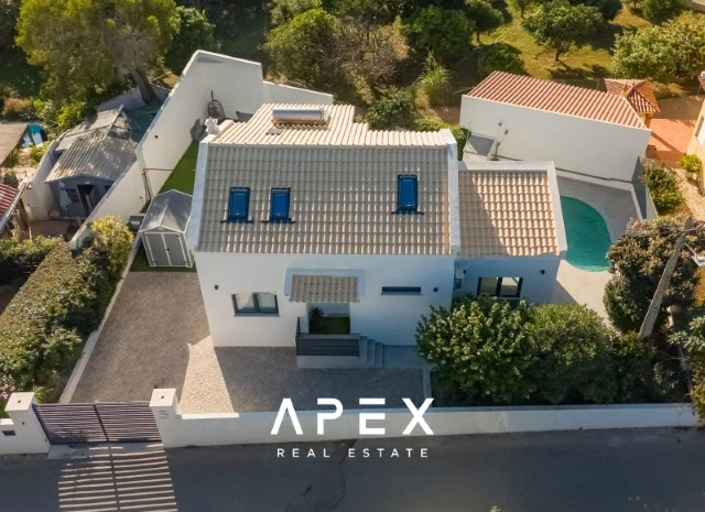 Exclusive 4 Bedroom Renovated Villa with Private Pool