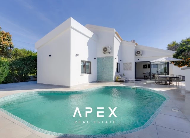 Exclusive 4 Bedroom Renovated Villa with Private Pool