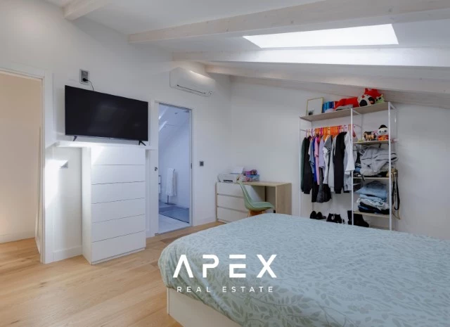 Exclusive 4 Bedroom Renovated Villa with Private Pool