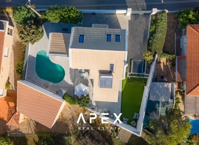 Exclusive 4 Bedroom Renovated Villa with Private Pool