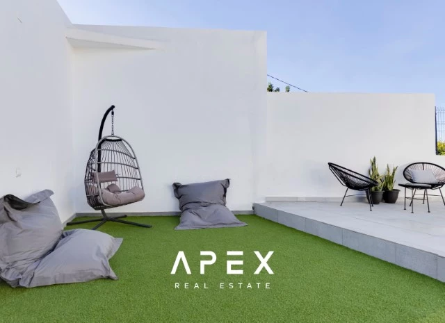 Exclusive 4 Bedroom Renovated Villa with Private Pool