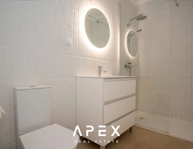 5 Bedroom Villa with a separate 2 Bedroom Staff Quarters / Quinta Encosta