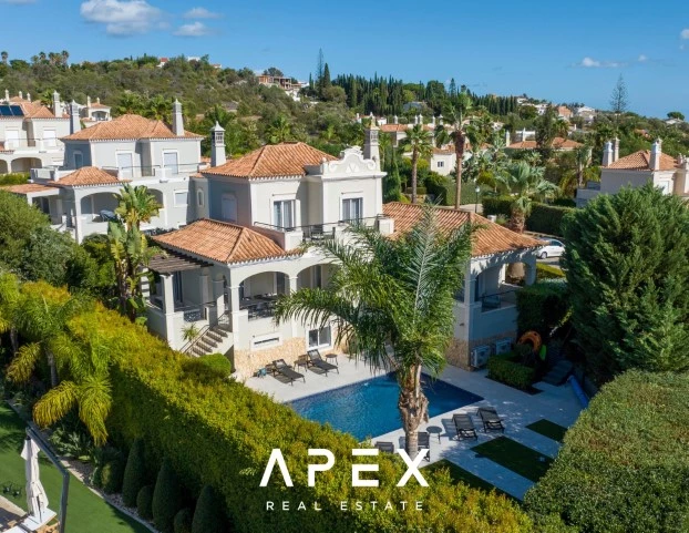 Luxurious 5-bedroom villa in The crest