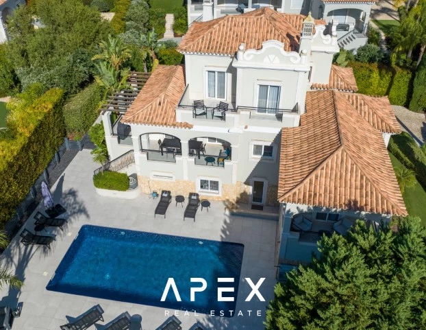 Luxurious 5-bedroom villa in The crest