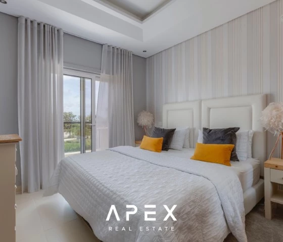Luxurious 5-bedroom villa in The crest