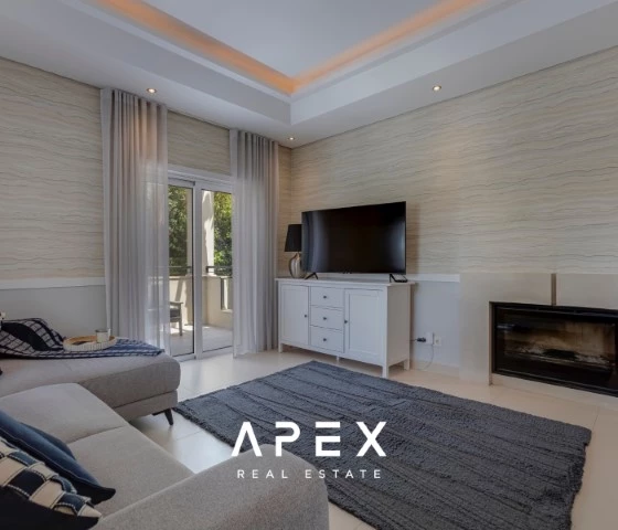 Luxurious 5-bedroom villa in The crest