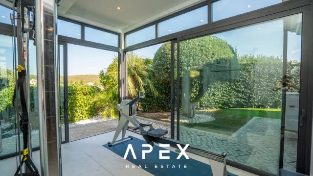 6 bedroom villa for sale in Goldra (The Beverly Hills of the Algarve), modern and luxurious with Panoramic sea view