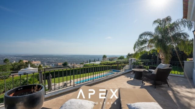 6 bedroom villa for sale in Goldra (The Beverly Hills of the Algarve), modern and luxurious with Panoramic sea view