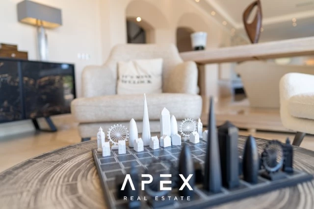 6 bedroom villa for sale in Goldra (The Beverly Hills of the Algarve), modern and luxurious with Panoramic sea view