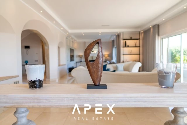 6 bedroom villa for sale in Goldra (The Beverly Hills of the Algarve), modern and luxurious with Panoramic sea view
