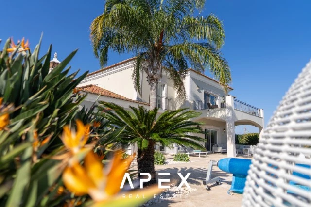 6 bedroom villa for sale in Goldra (The Beverly Hills of the Algarve), modern and luxurious with Panoramic sea view