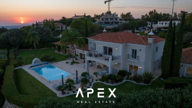 6 bedroom villa for sale in Goldra (The Beverly Hills of the Algarve), modern and luxurious with Panoramic sea view