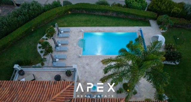 6 bedroom villa for sale in Goldra (The Beverly Hills of the Algarve), modern and luxurious with Panoramic sea view