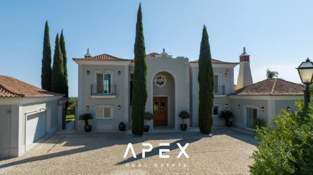 6 bedroom villa for sale in Goldra (The Beverly Hills of the Algarve), modern and luxurious with Panoramic sea view