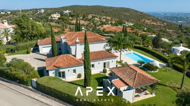 6 bedroom villa for sale in Goldra (The Beverly Hills of the Algarve), modern and luxurious with Panoramic sea view