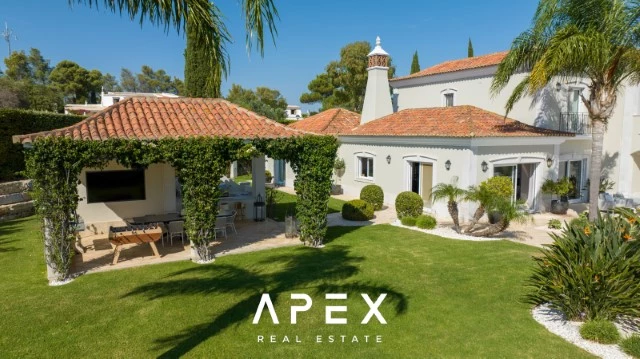 6 bedroom villa for sale in Goldra (The Beverly Hills of the Algarve), modern and luxurious with Panoramic sea view