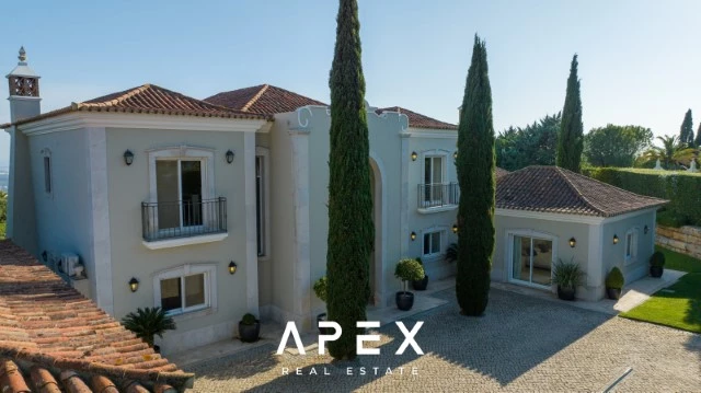 6 bedroom villa for sale in Goldra (The Beverly Hills of the Algarve), modern and luxurious with Panoramic sea view