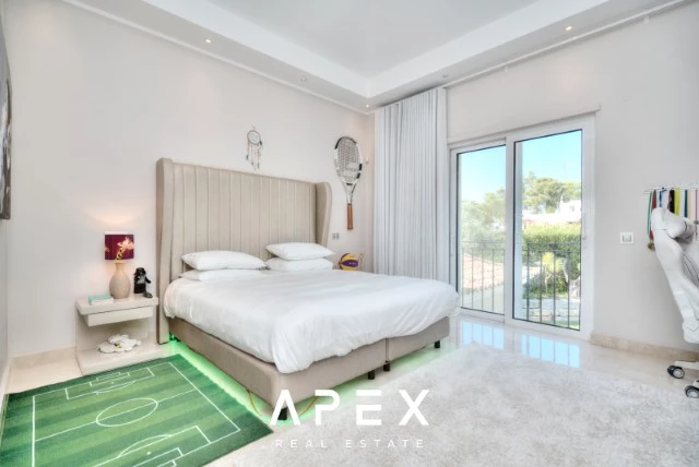 6 bedroom villa for sale in Goldra (The Beverly Hills of the Algarve), modern and luxurious with Panoramic sea view