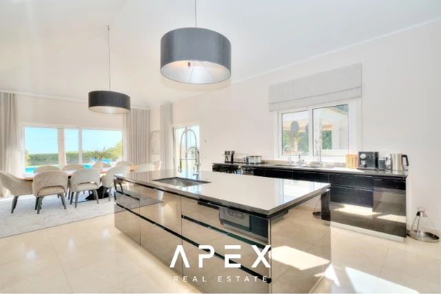 6 bedroom villa for sale in Goldra (The Beverly Hills of the Algarve), modern and luxurious with Panoramic sea view