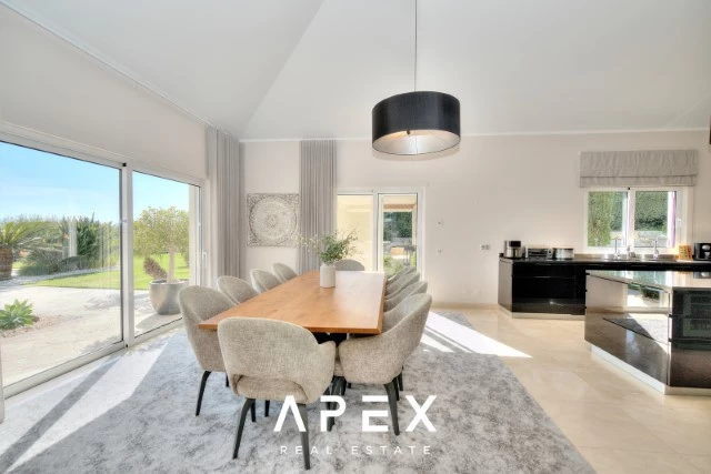6 bedroom villa for sale in Goldra (The Beverly Hills of the Algarve), modern and luxurious with Panoramic sea view