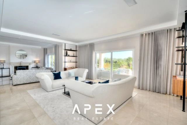 6 bedroom villa for sale in Goldra (The Beverly Hills of the Algarve), modern and luxurious with Panoramic sea view
