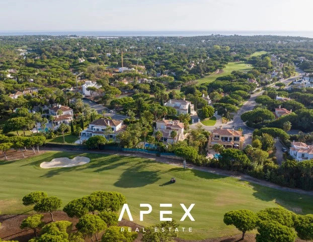 Five Bedroom Villa in Quinta do Lago with Golf views | 12 Month Rental