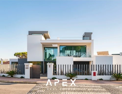 3 Bedroom Townhouse | Pinheiros Altos | Quiet And Peaceful