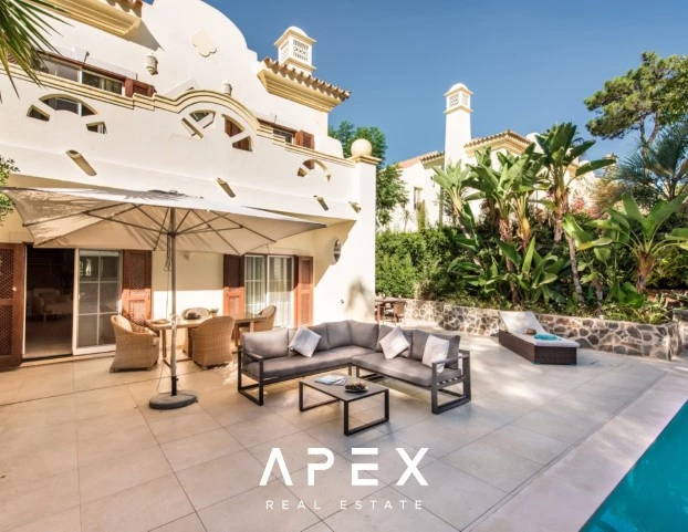 3 Bedroom Townhouse | Pinheiros Altos | Quiet And Peaceful
