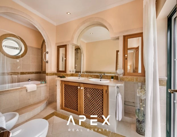 3 Bedroom Townhouse | Pinheiros Altos | Quiet And Peaceful