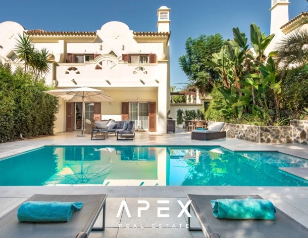 3 Bedroom Townhouse | Pinheiros Altos | Quiet And Peaceful