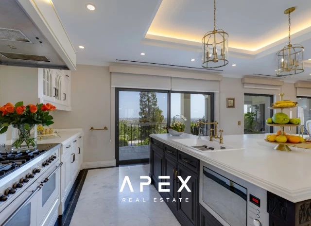 Exclusive Ultimate Luxury 5 Bedroom Long Term Villa Rental Inclusive Of All Utilities