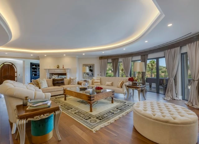 Exclusive Ultimate Luxury 5 Bedroom Long Term Villa Rental Inclusive Of All Utilities