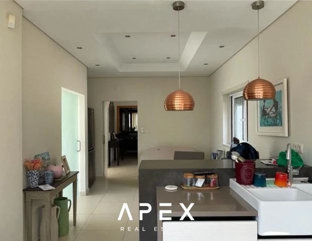 5 Bedroom Villa | Long Term 12 Month Rental